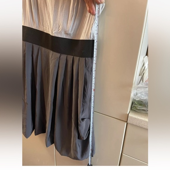 Elegant Two-Tone grey Sleeveless Dress H&M COLOR BLOCK BUBBLE  HEM SIZE 10 - Picture 8 of 8